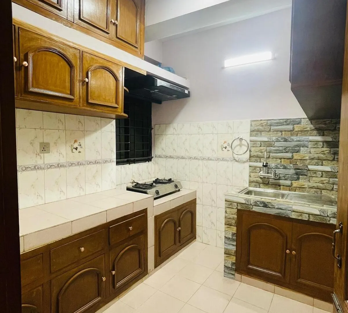 Uttara Luxury Apartment Near Airport & Metro Dakka Banglades