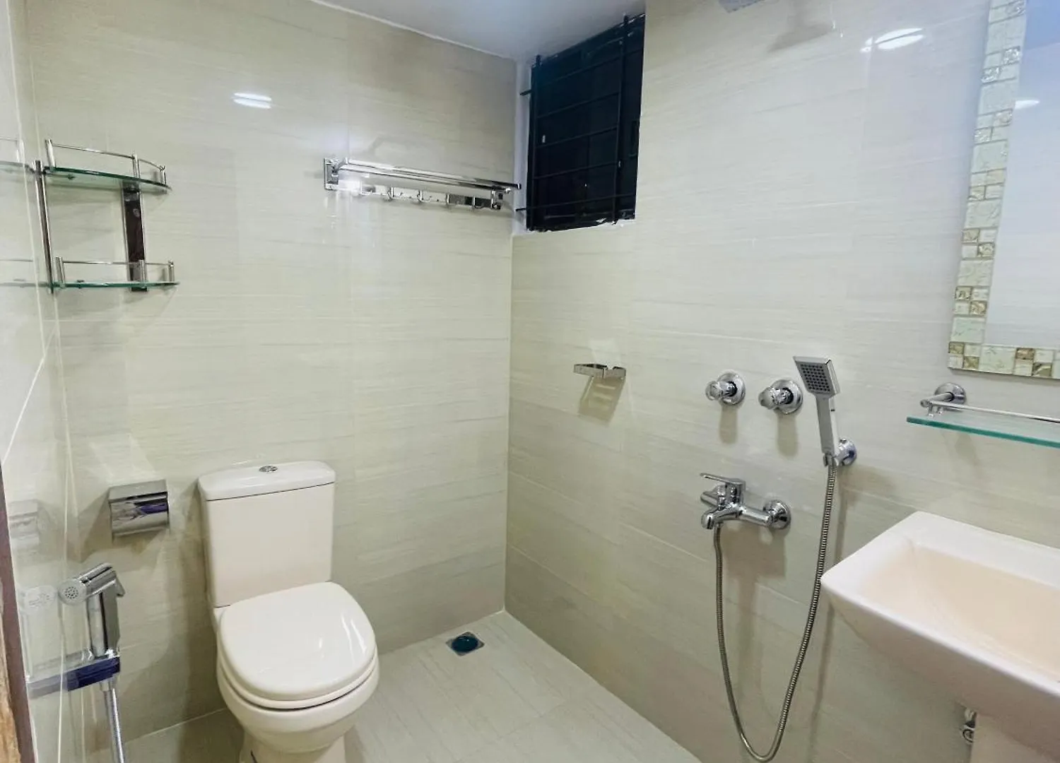 Uttara Luxury Apartment Near Airport & Metro Дакка 0*,