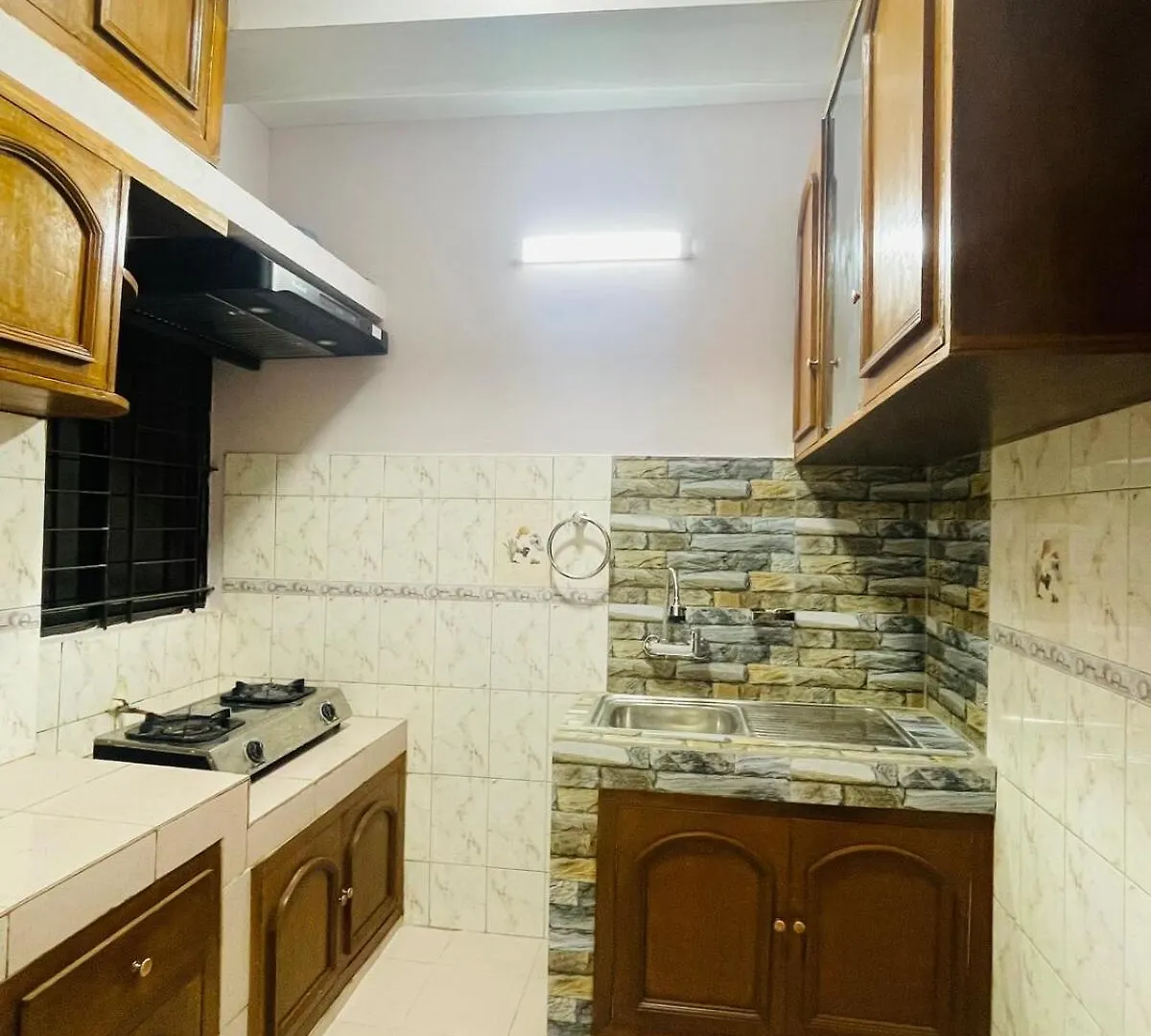 Uttara Luxury Apartment Near Airport & Metro Дакка