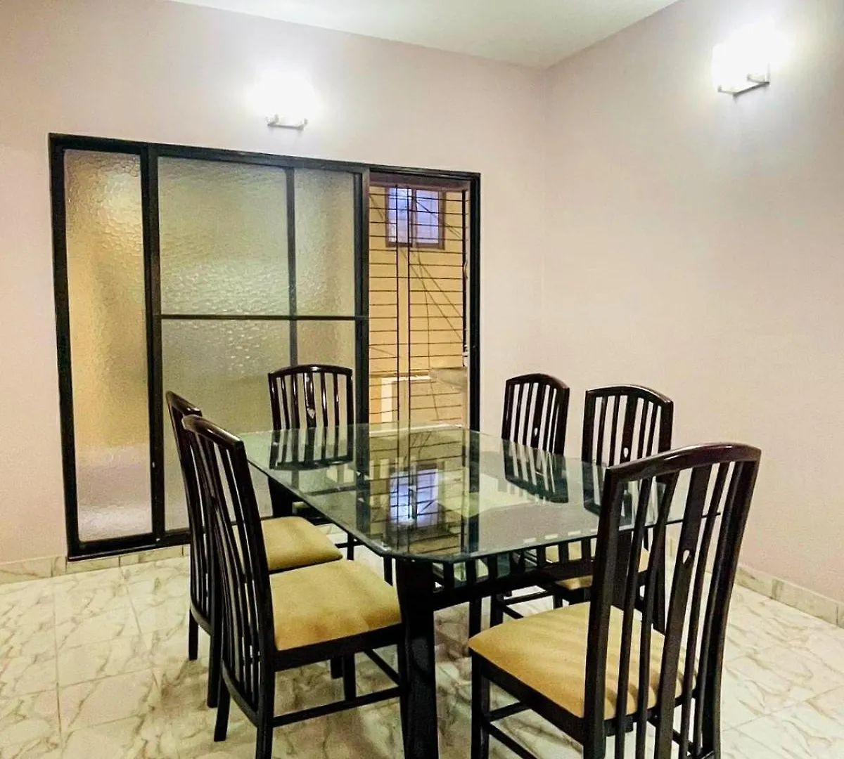Uttara Luxury Apartment Near Airport & Metro Дакка 0*,