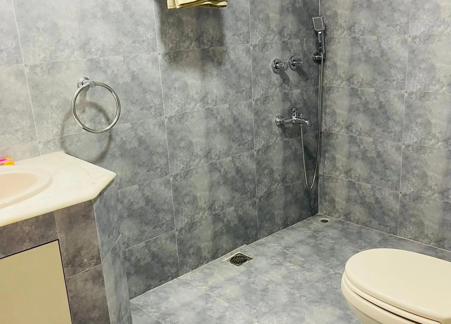 Uttara Luxury Apartment Near Airport & Metro Дакка 0*,  Бангладеш